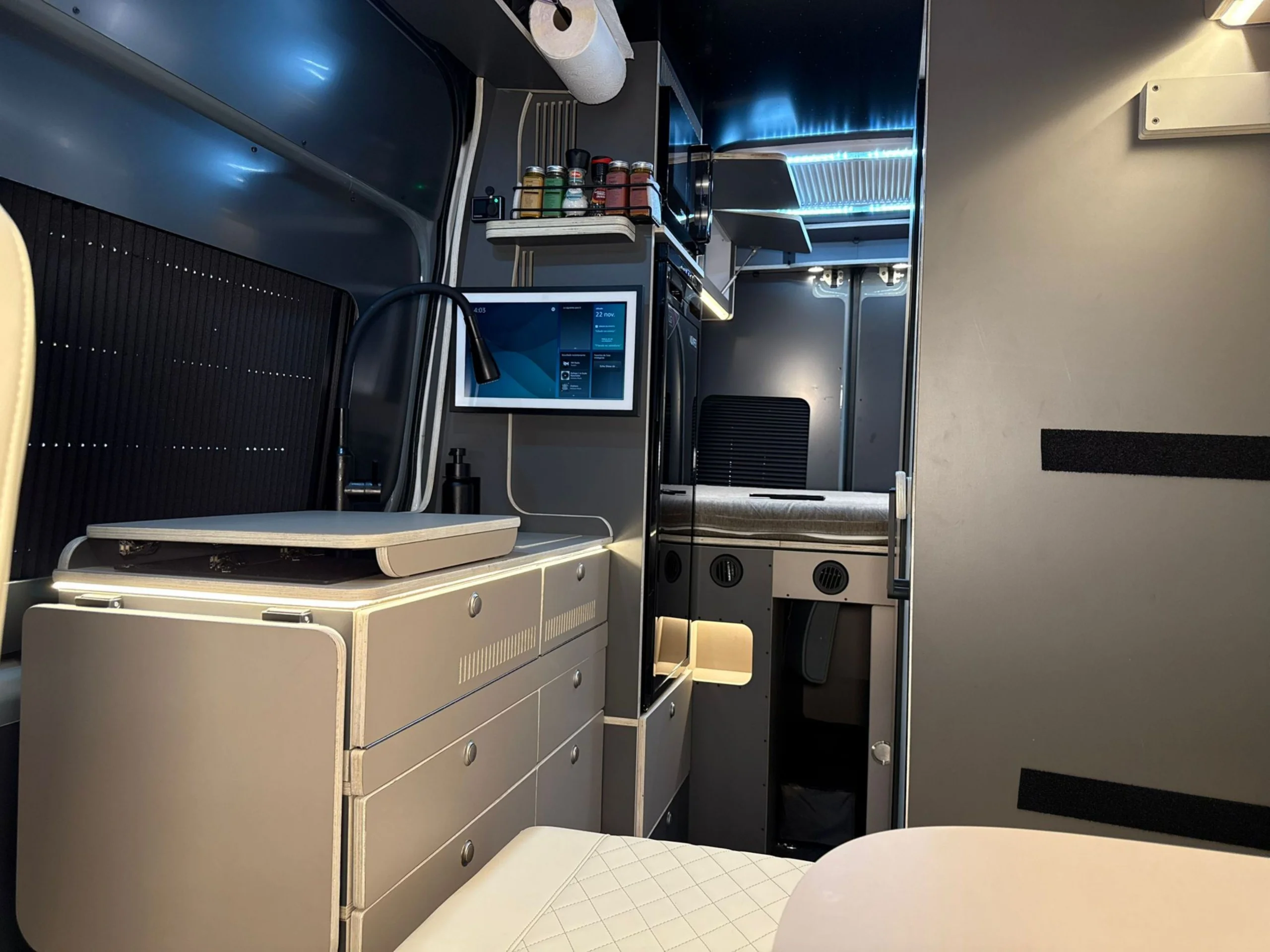 Mercedes-Benz Sprinter 906 CAMPER 4X4 - Foto 12