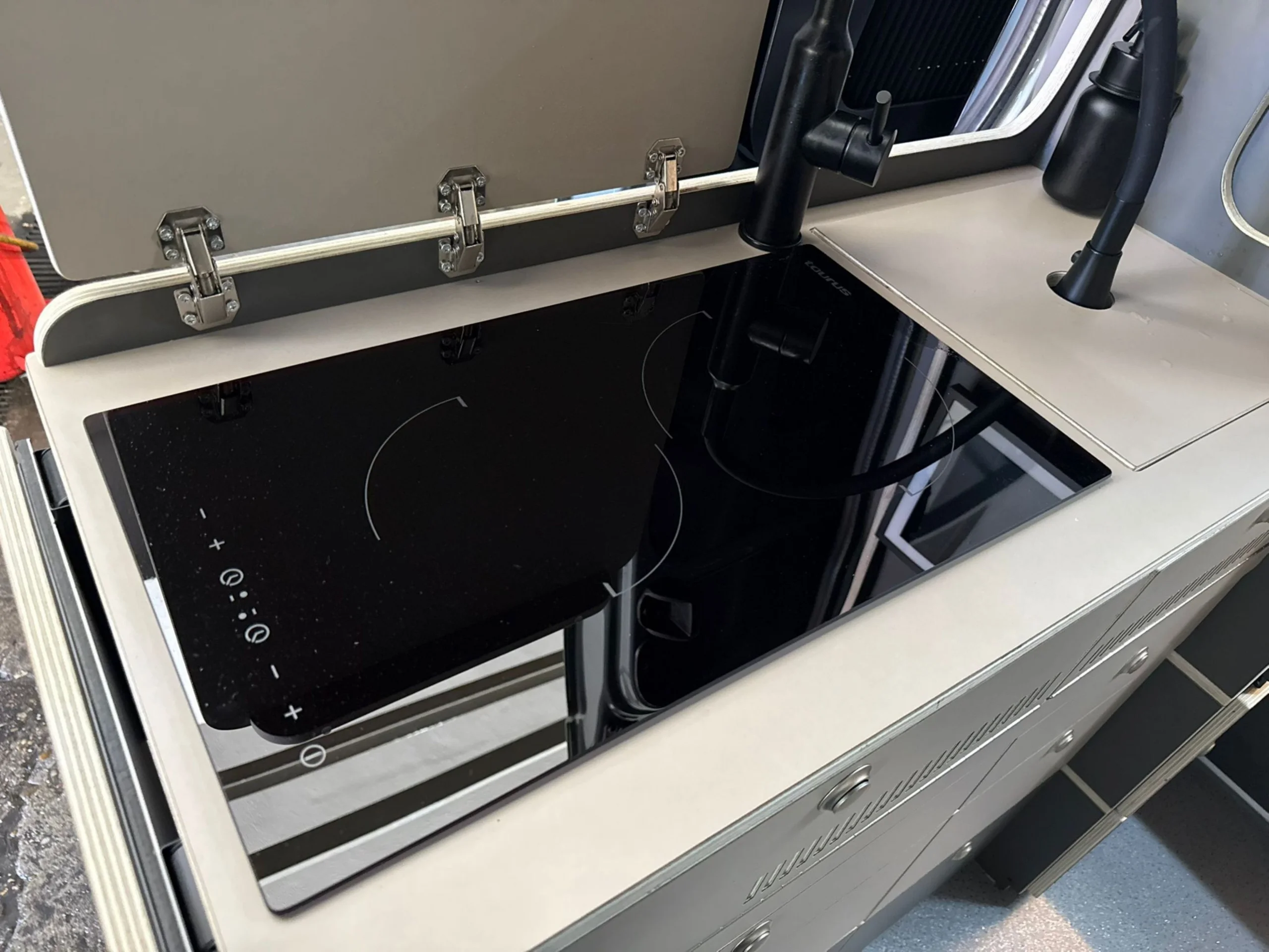 Mercedes-Benz Sprinter 906 CAMPER 4X4 - Foto 28