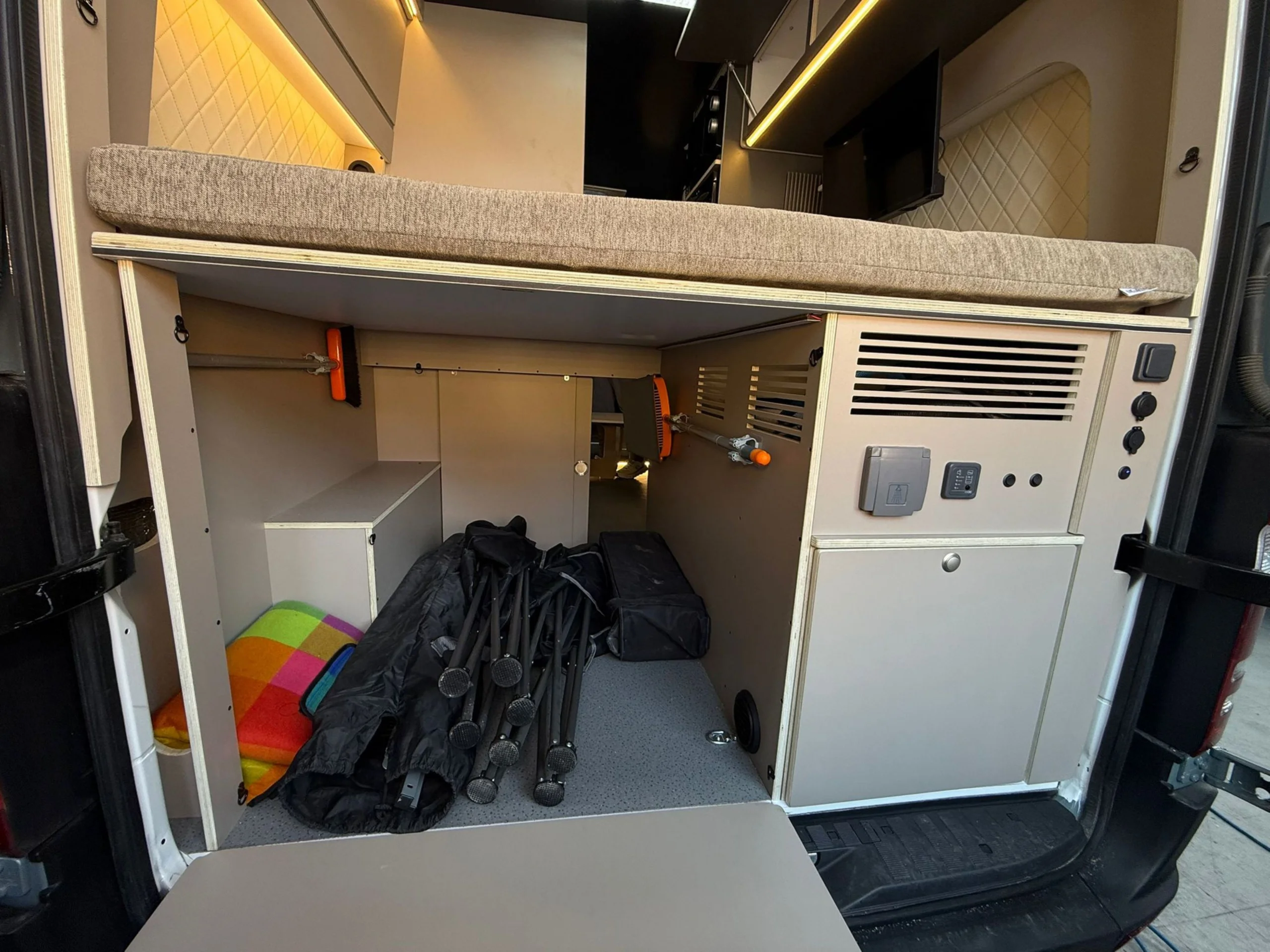 Mercedes-Benz Sprinter 906 CAMPER 4X4 - Foto 33