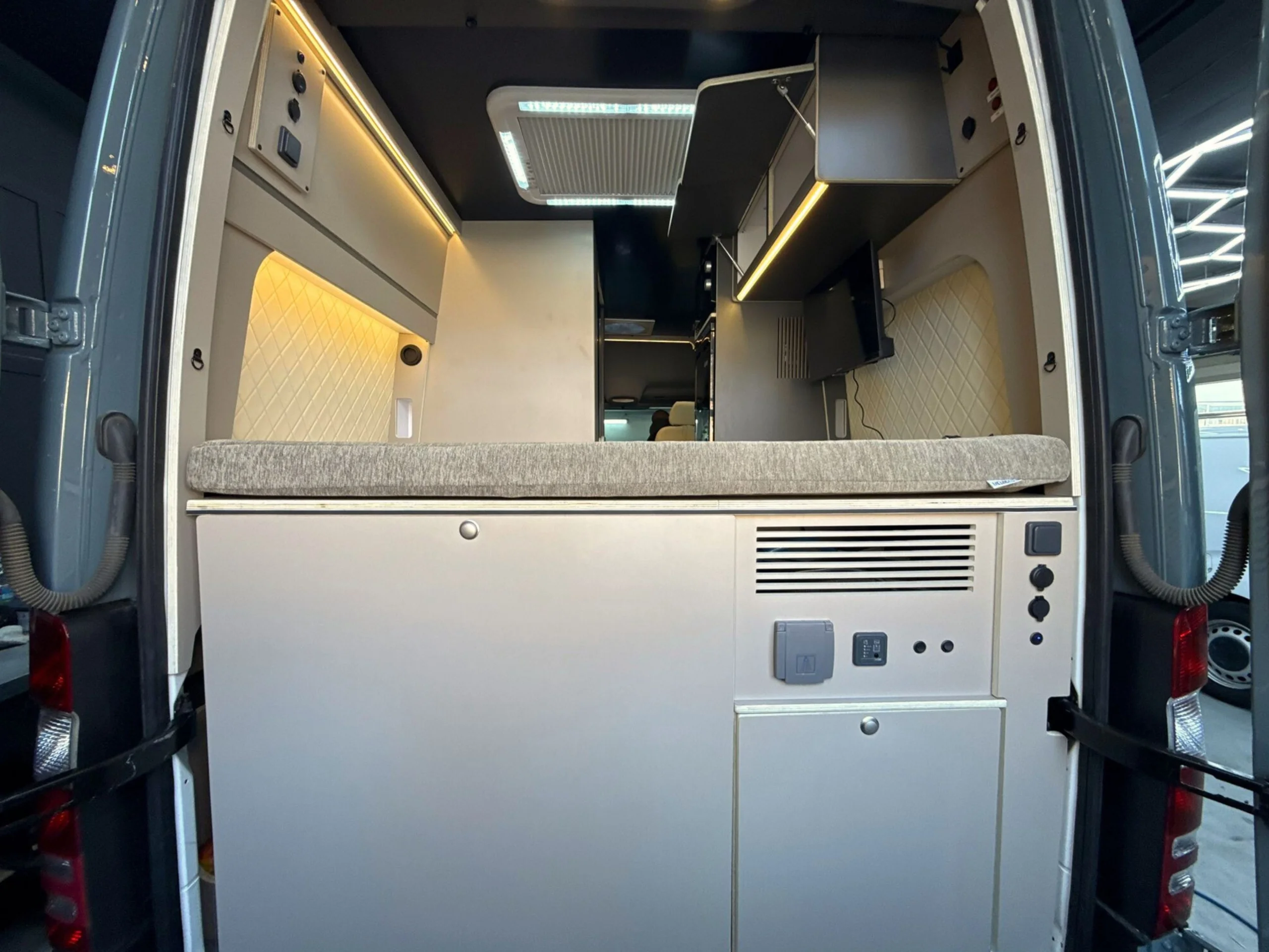 Mercedes-Benz Sprinter 906 CAMPER 4X4 - Foto 32