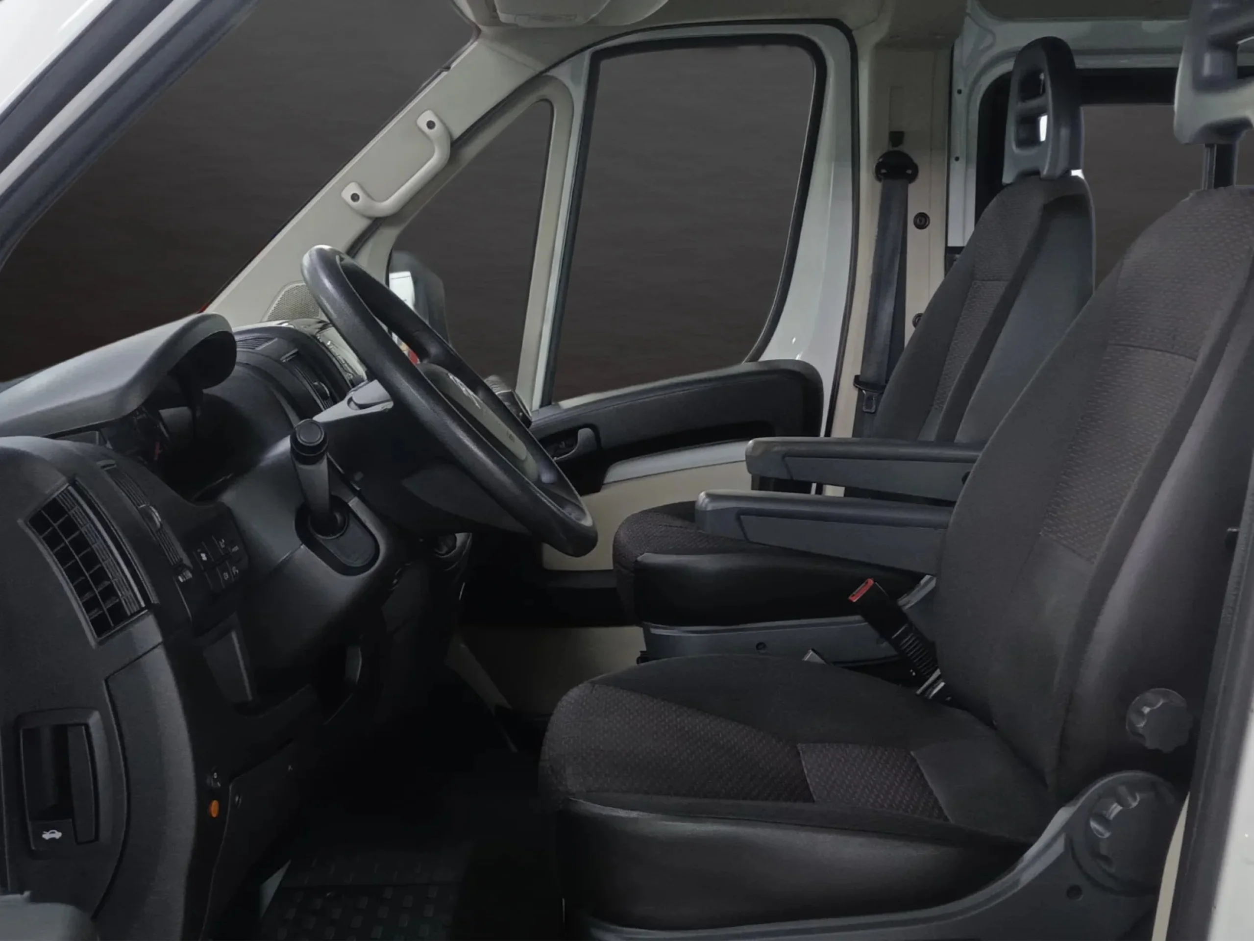 Citroen Jumper  L2H2 130CV ADAPTADA MOVILIDAD REDUCIDA PMR - Foto 14