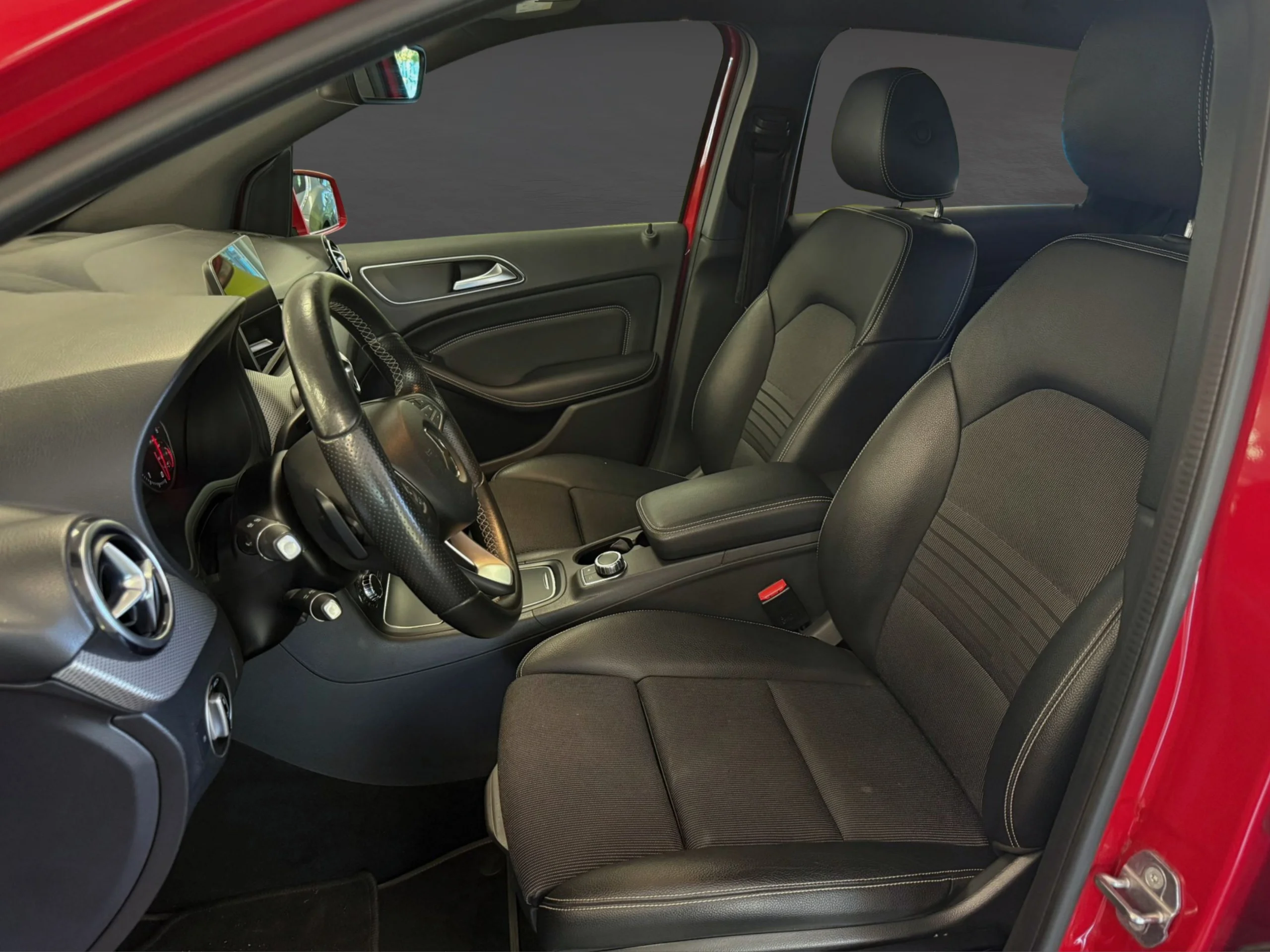 Mercedes-Benz Clase B 200D CDI 136CV Automatico - Foto 10