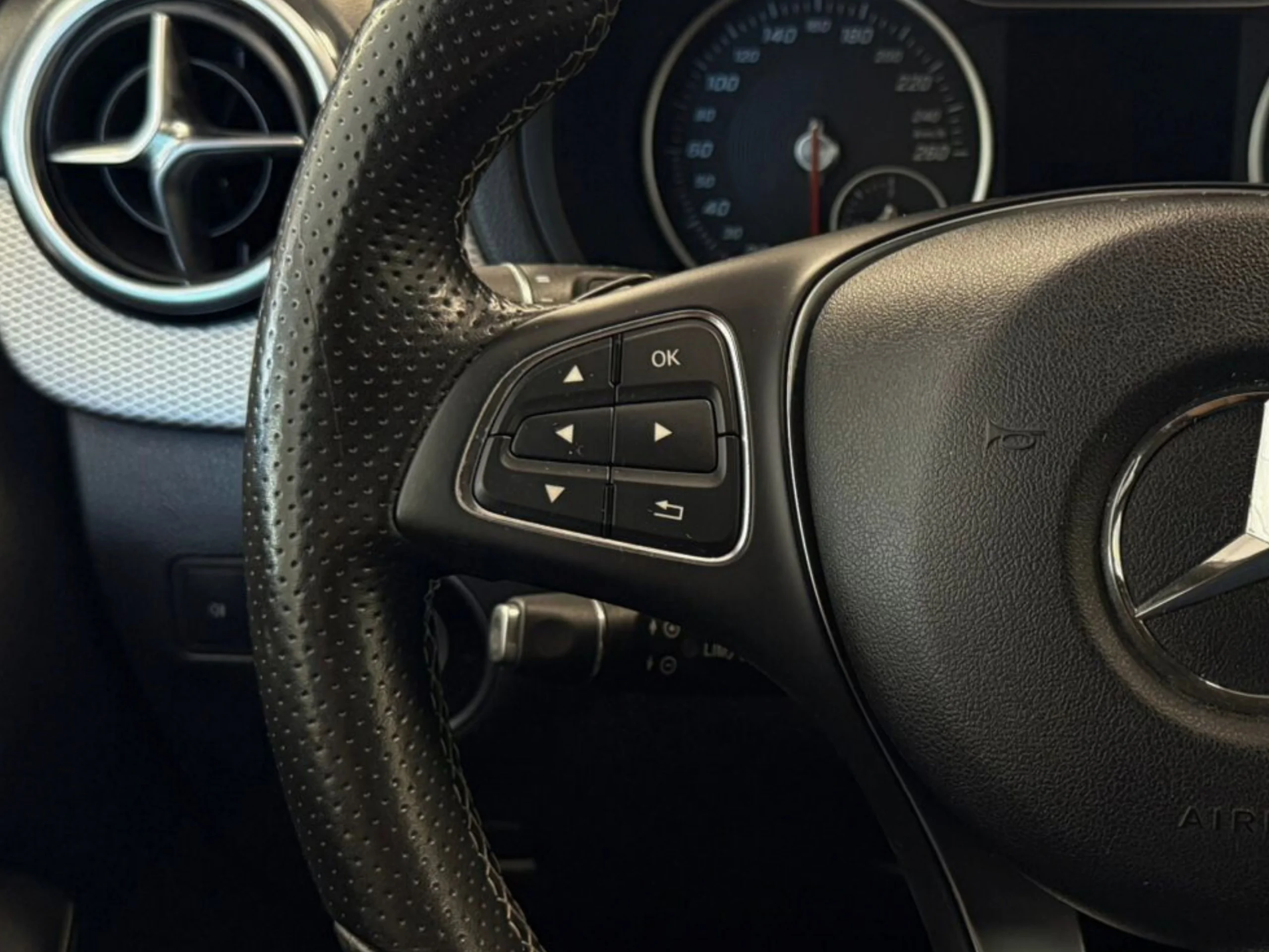 Mercedes-Benz Clase B 200D CDI 136CV Automatico - Foto 15