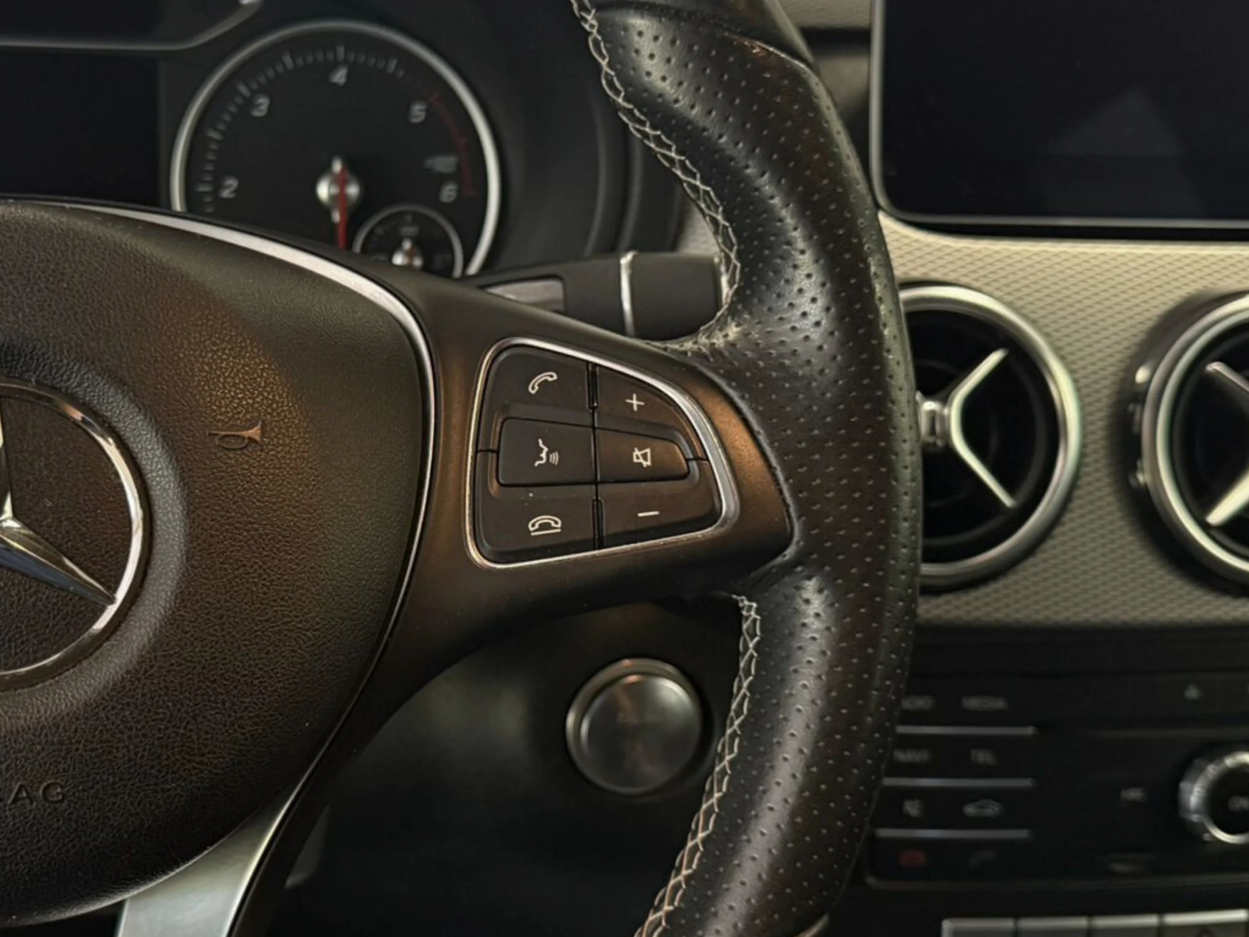 Mercedes-Benz Clase B 200D CDI 136CV Automatico - Foto 16