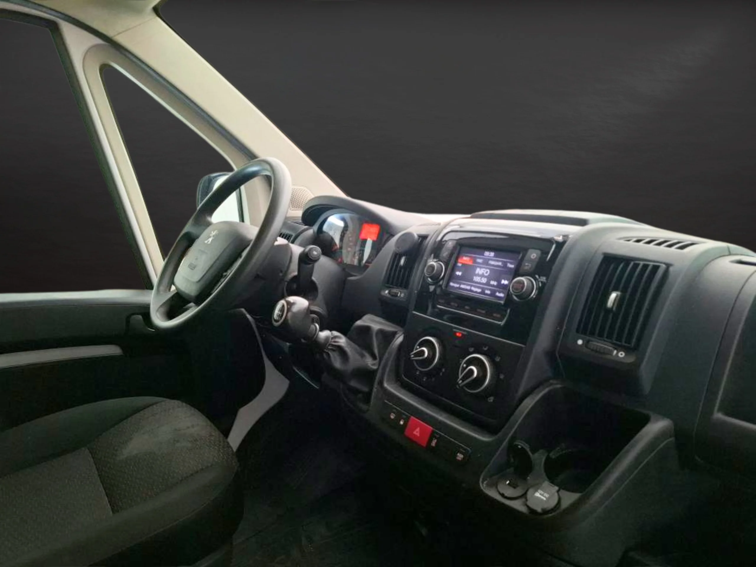 Peugeot Boxer L2H2 BlueHDi | Capacidad y Potencia | DESDE 342 €/mes - Foto 9