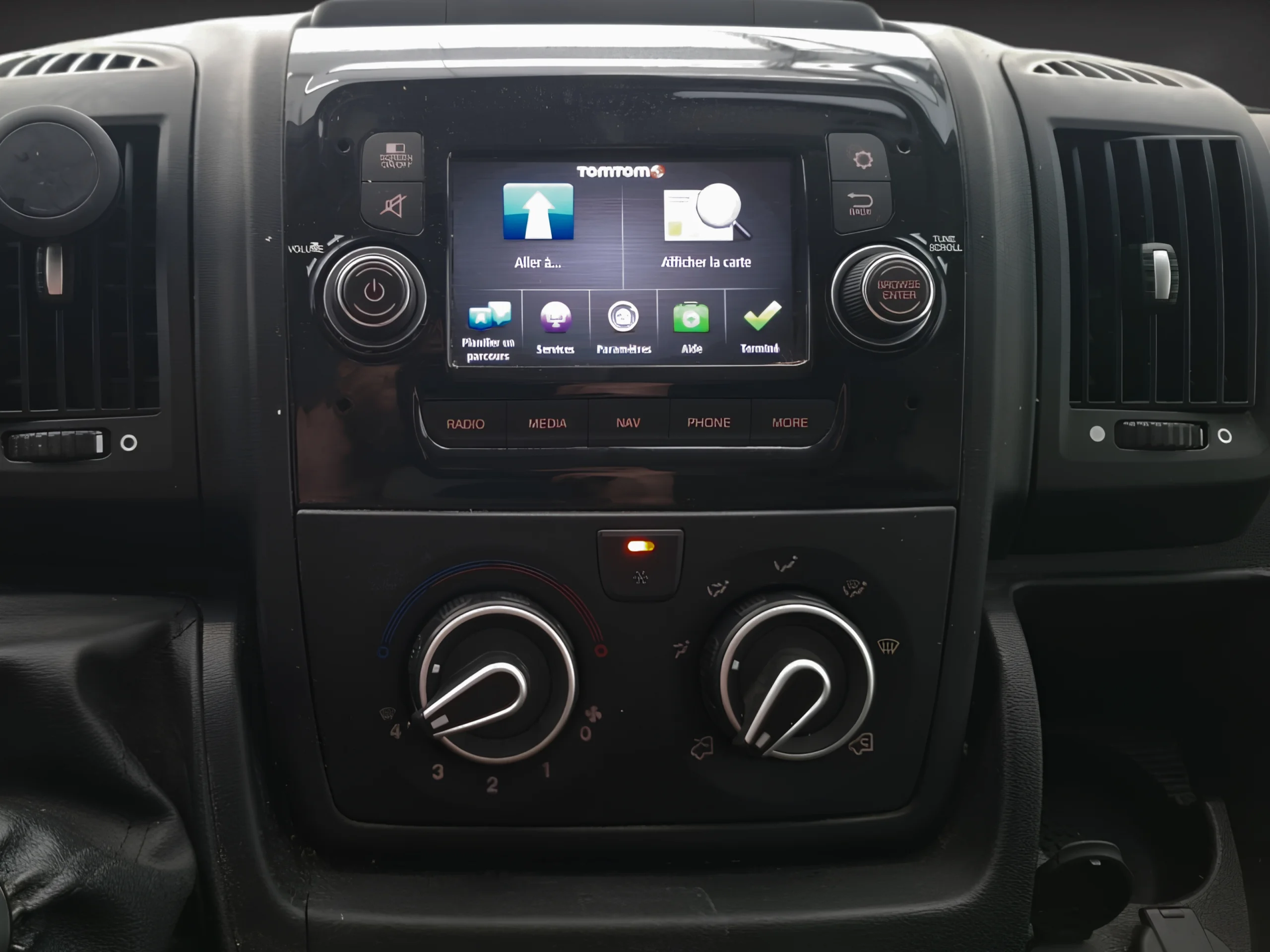 Peugeot Boxer L2H2 BlueHDi | Capacidad y Potencia | DESDE 342 €/mes - Foto 11