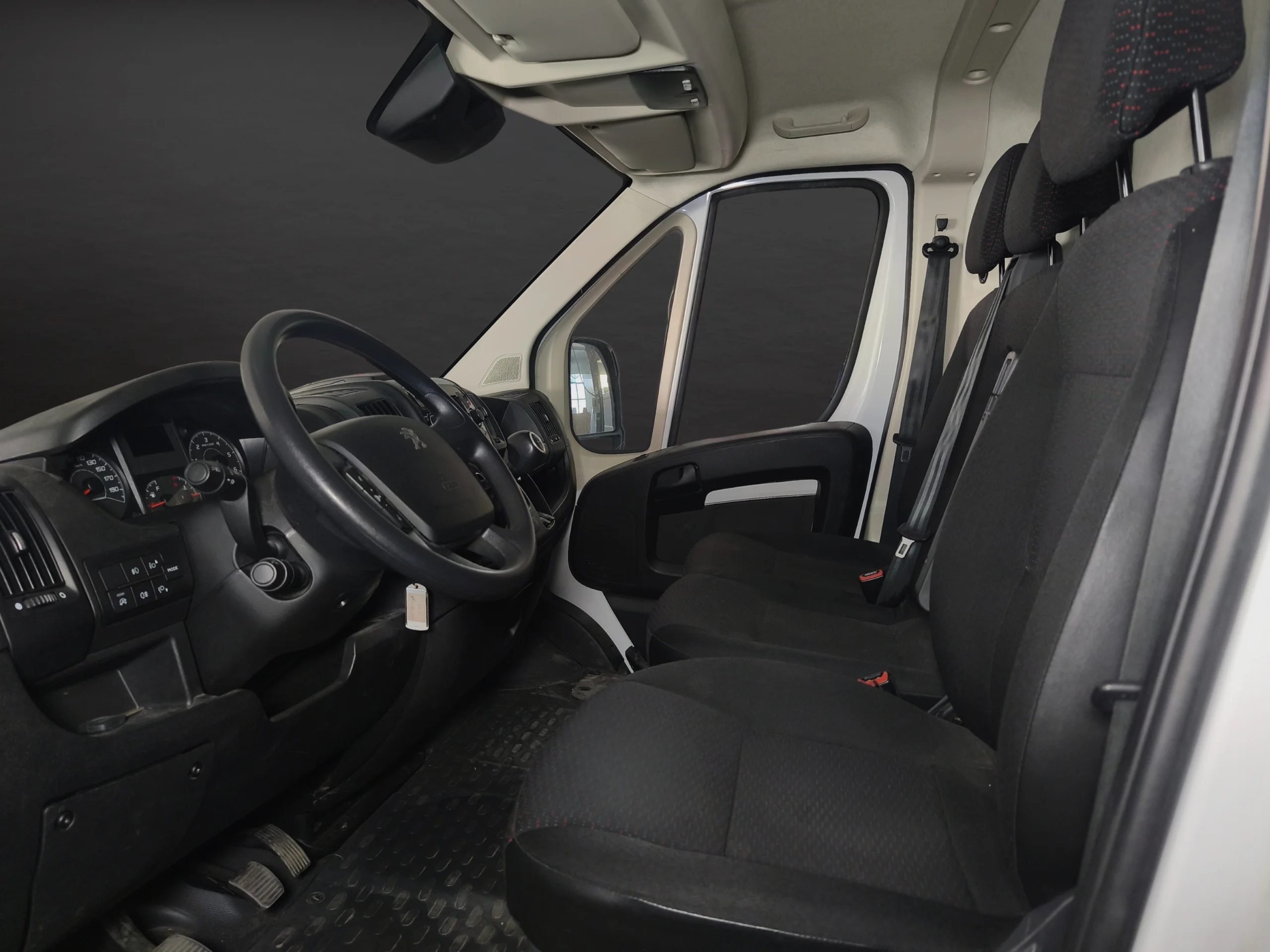 Peugeot Boxer L2H2 BlueHDi | Capacidad y Potencia | DESDE 342 €/mes - Foto 8