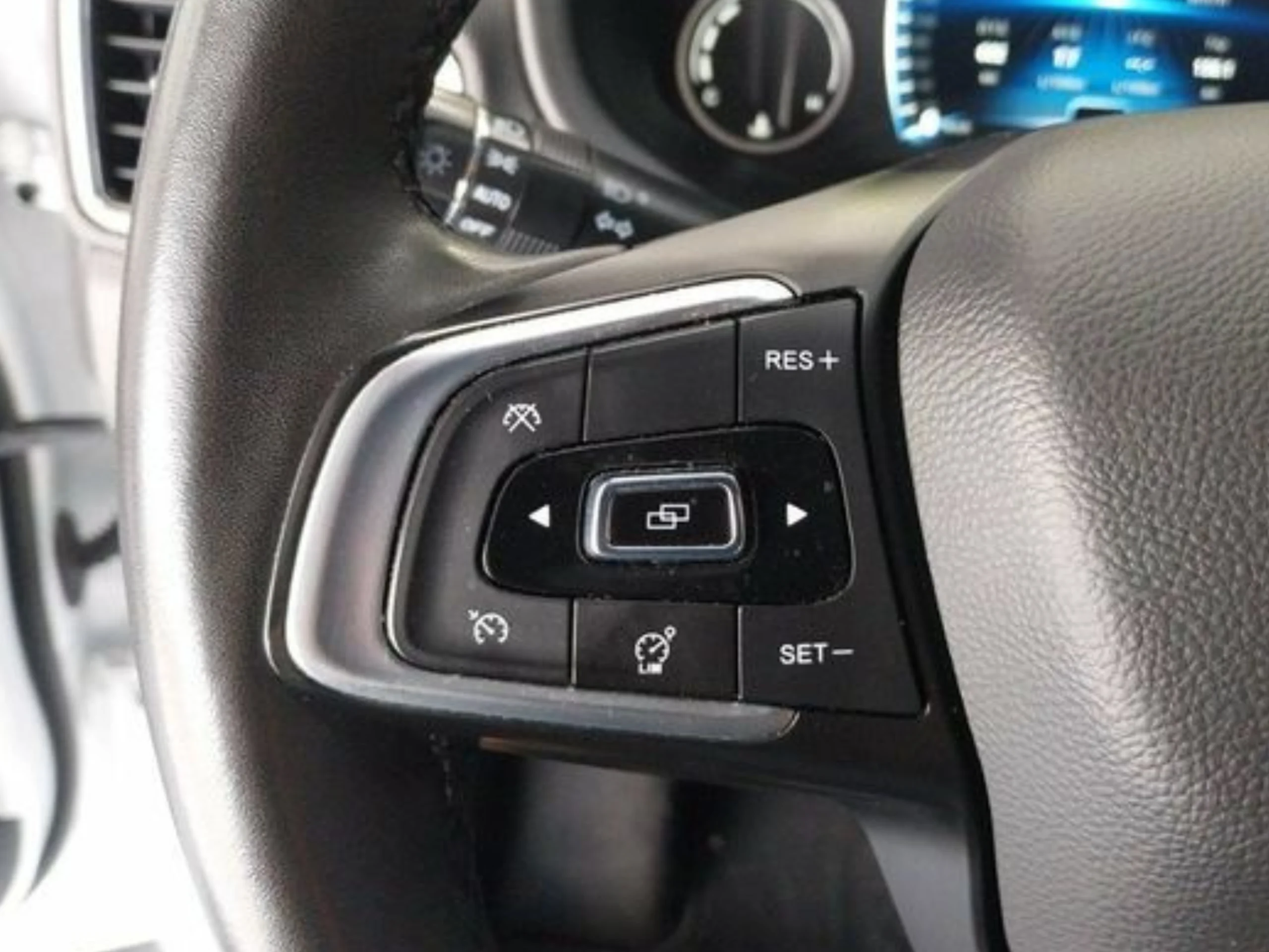 DR Motor DR3 1.5 Gasolina 115CV (2022) | SUV Familiar | Desde 209€/mes - Foto 12