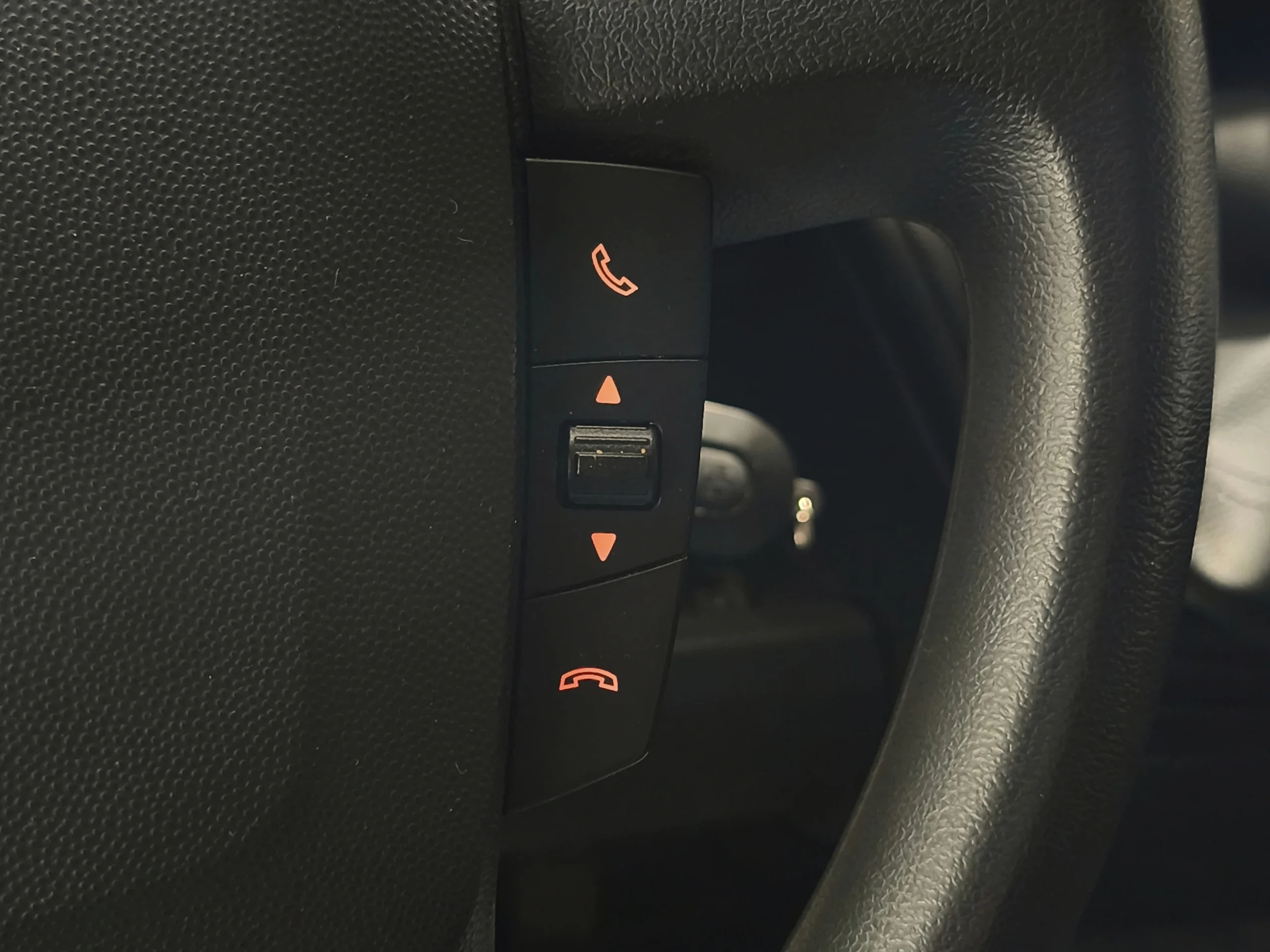 Peugeot Boxer L4H2 Asphalt 140CV  – Vehículo Industrial de Ocasión ¡Desde 395 €/mes! - Foto 18