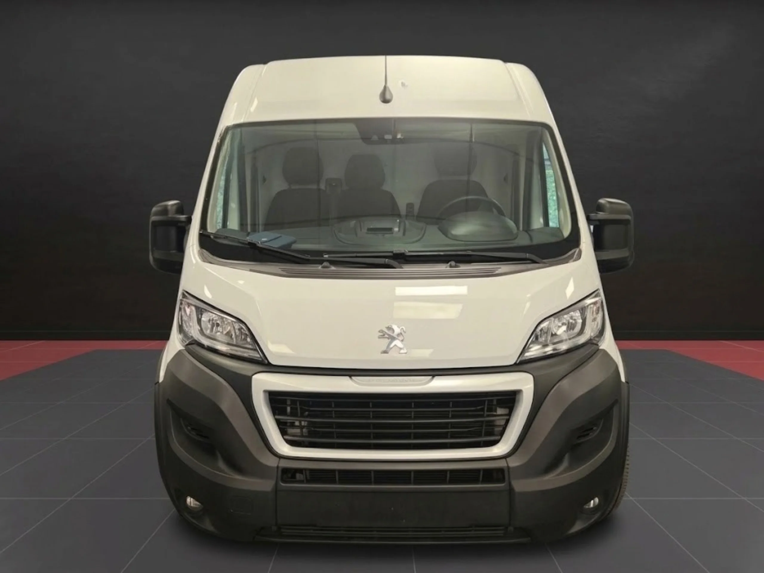 Peugeot Boxer L4H2 Asphalt 140CV  – Vehículo Industrial de Ocasión ¡Desde 395 €/mes! - Foto 3