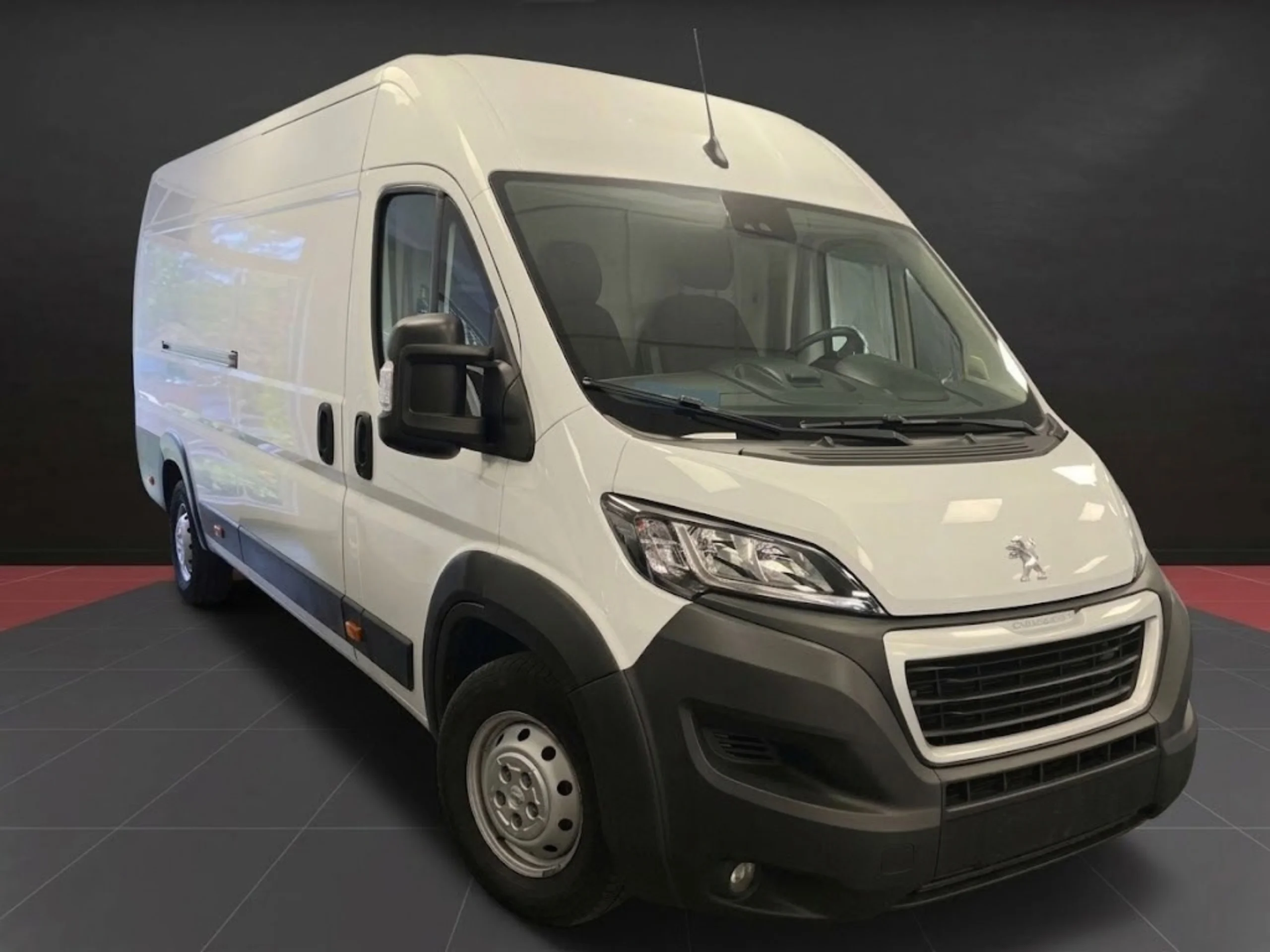 Peugeot Boxer L4H2 Asphalt 140CV  – Vehículo Industrial de Ocasión ¡Desde 395 €/mes! - Foto 4