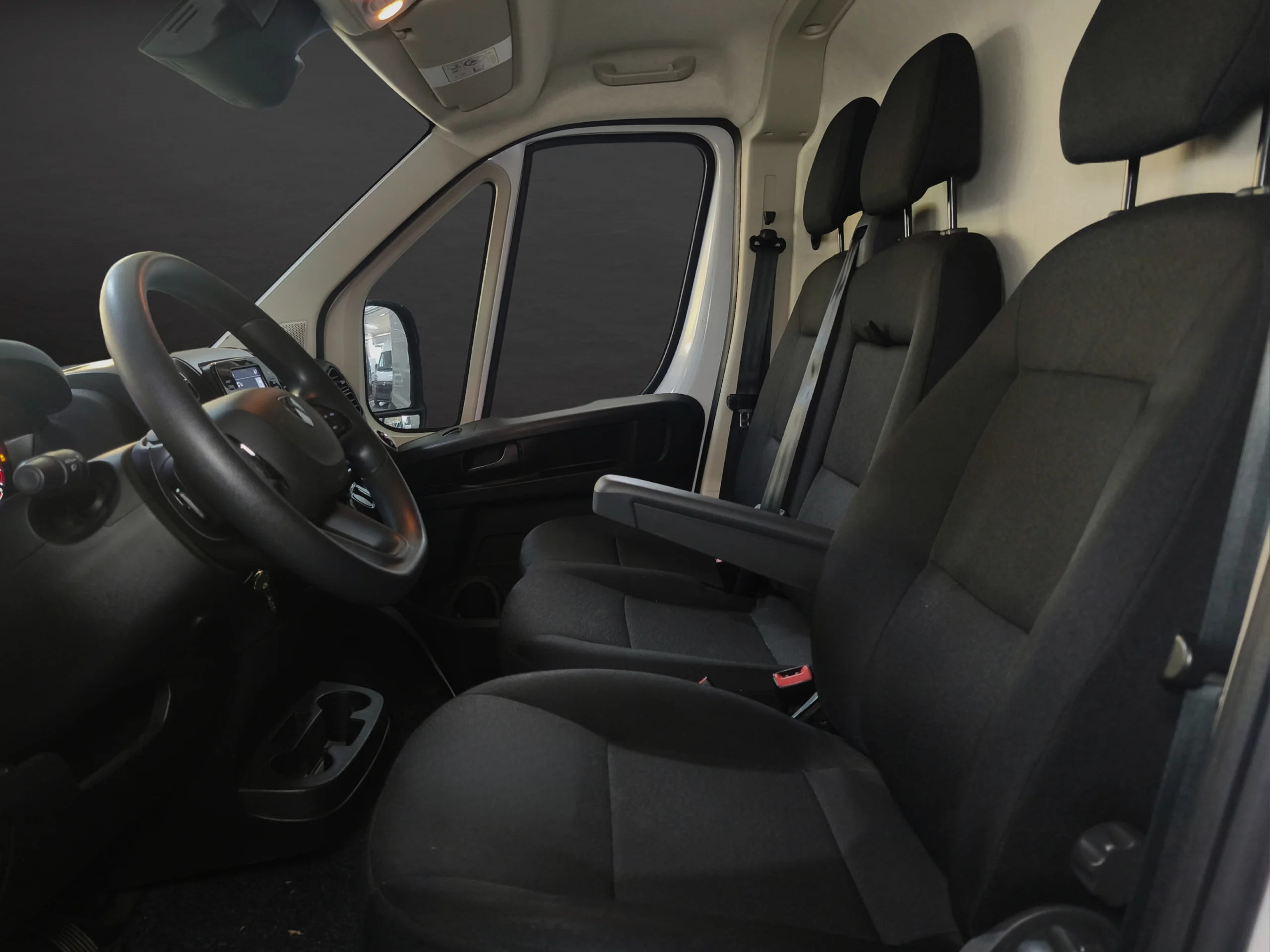Peugeot Boxer Frigorífico -20ºC (FRCX) L2H2 (2024) | Reestreno | Garantía Oficial | Equipo de Frío Nuevo a estrenar | Desde 583 € al mes - Foto 10