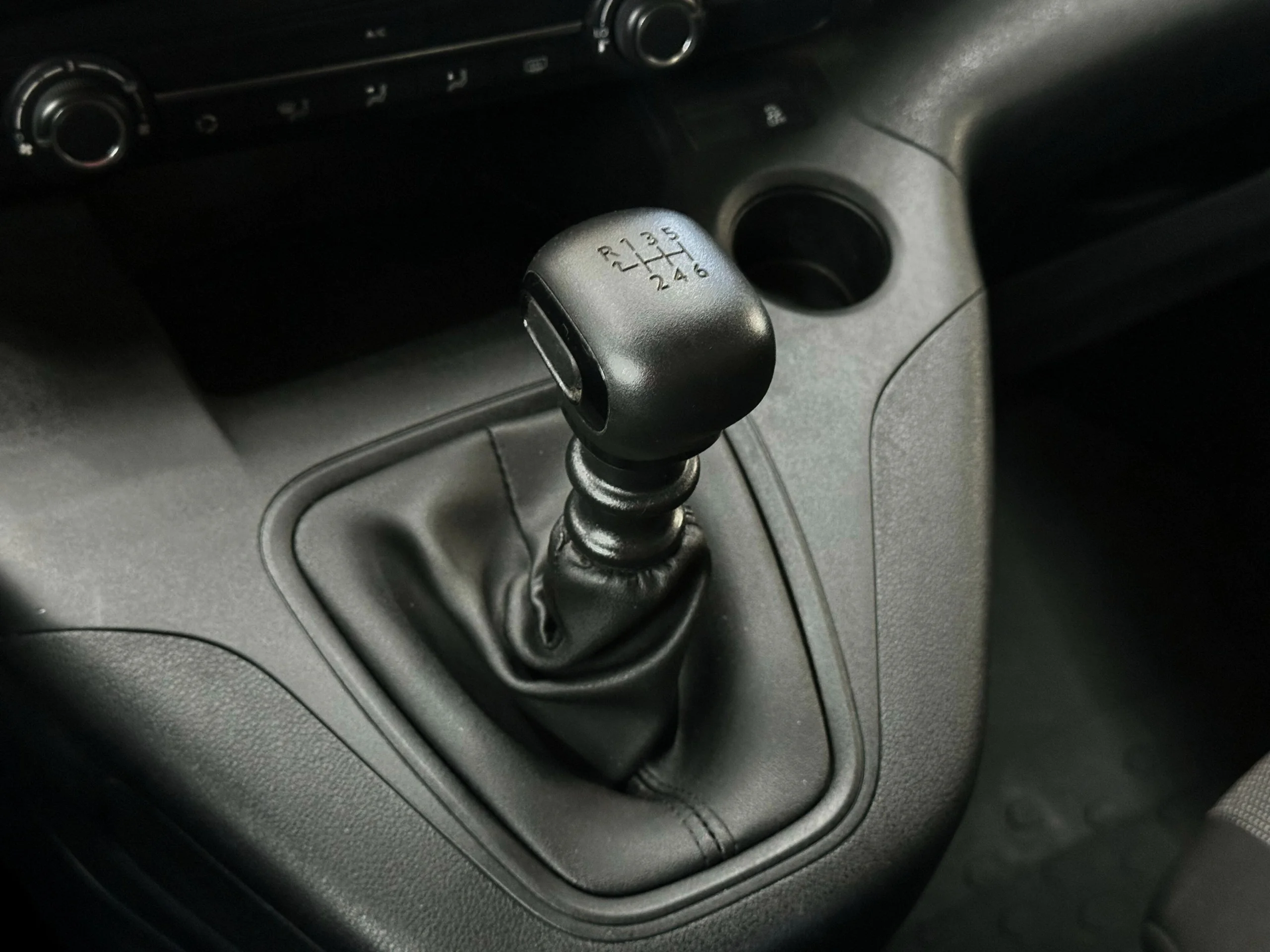 Peugeot Partner Pro standard 102CV - Foto 13