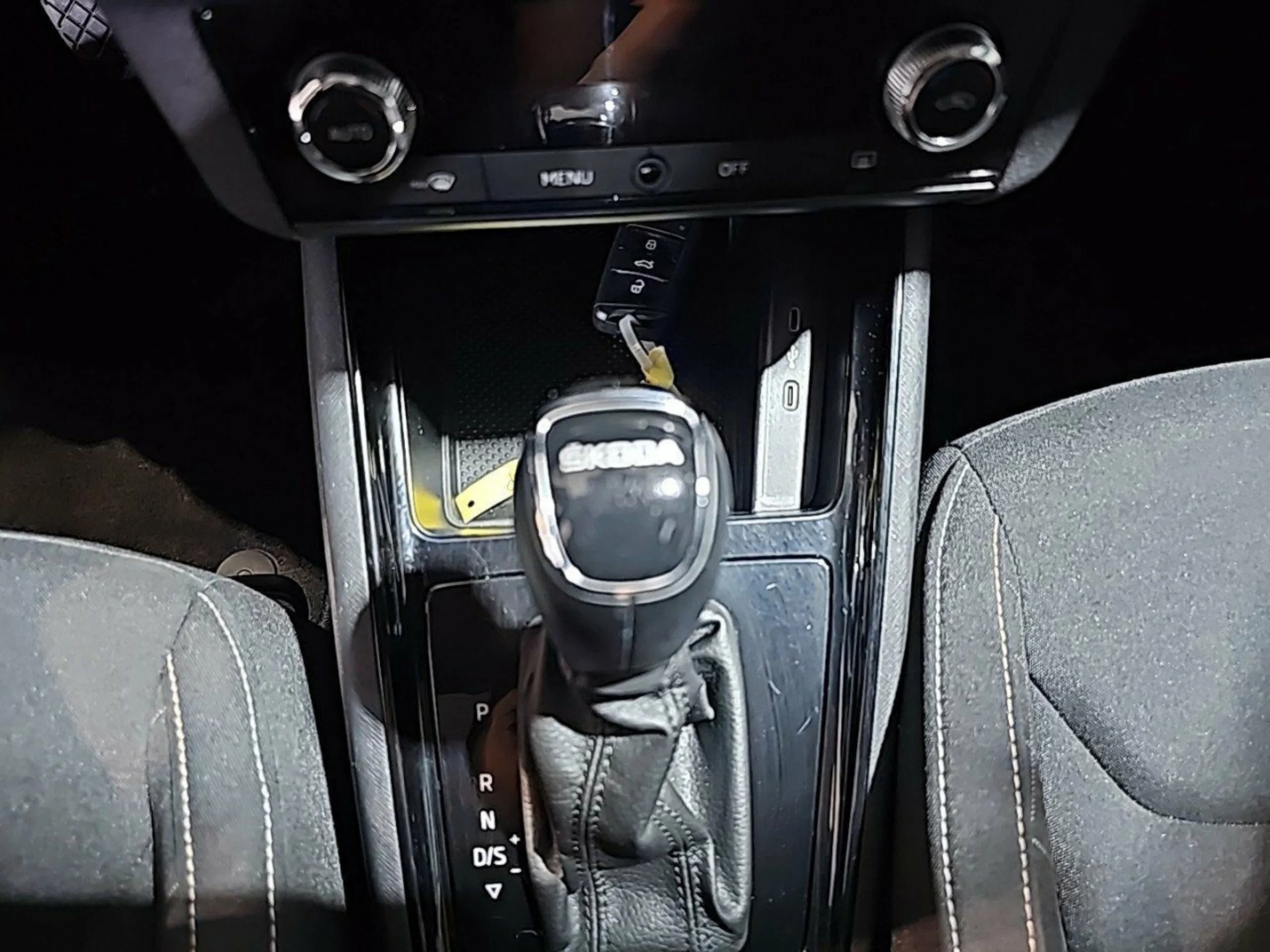 Skoda Kamiq 1.0 TSI 81kW (110CV) DSG Ambition - Foto 18