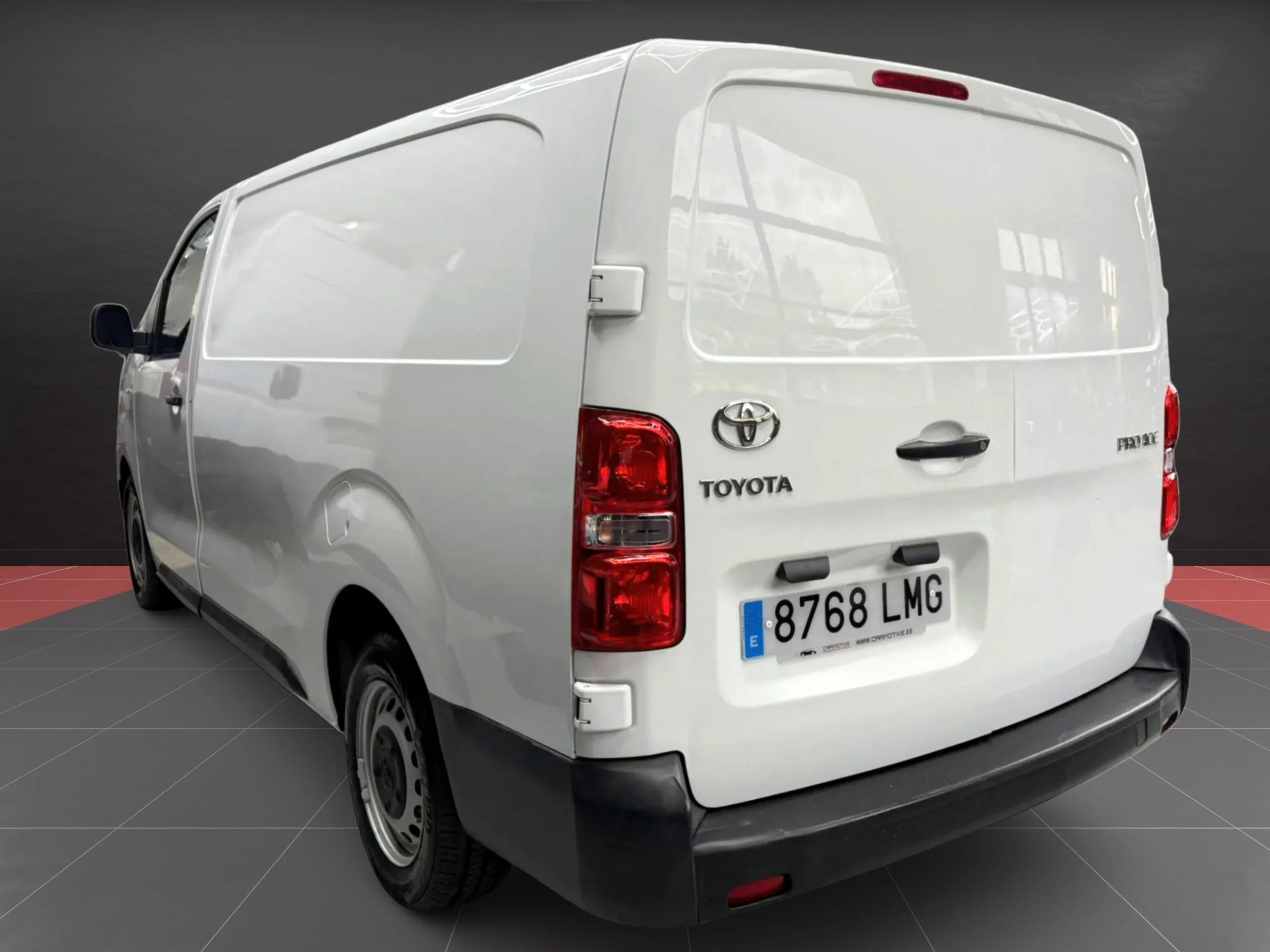 Toyota Proace L2H1 2.0D 120 CV  Isotermo - Foto 7
