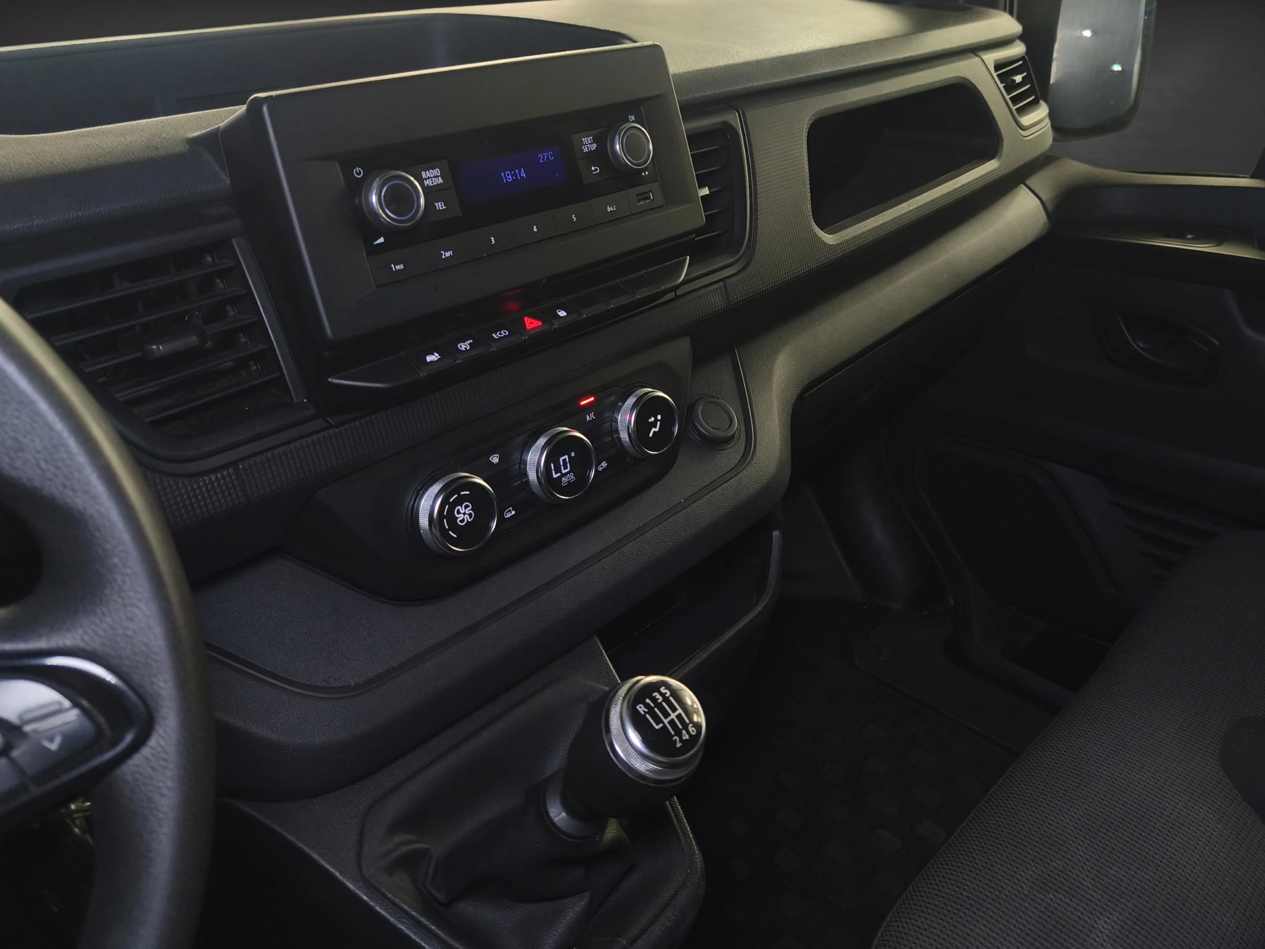 Renault Trafic L1H1 130CV con Baca | Desde 336€/mes  - Foto 17