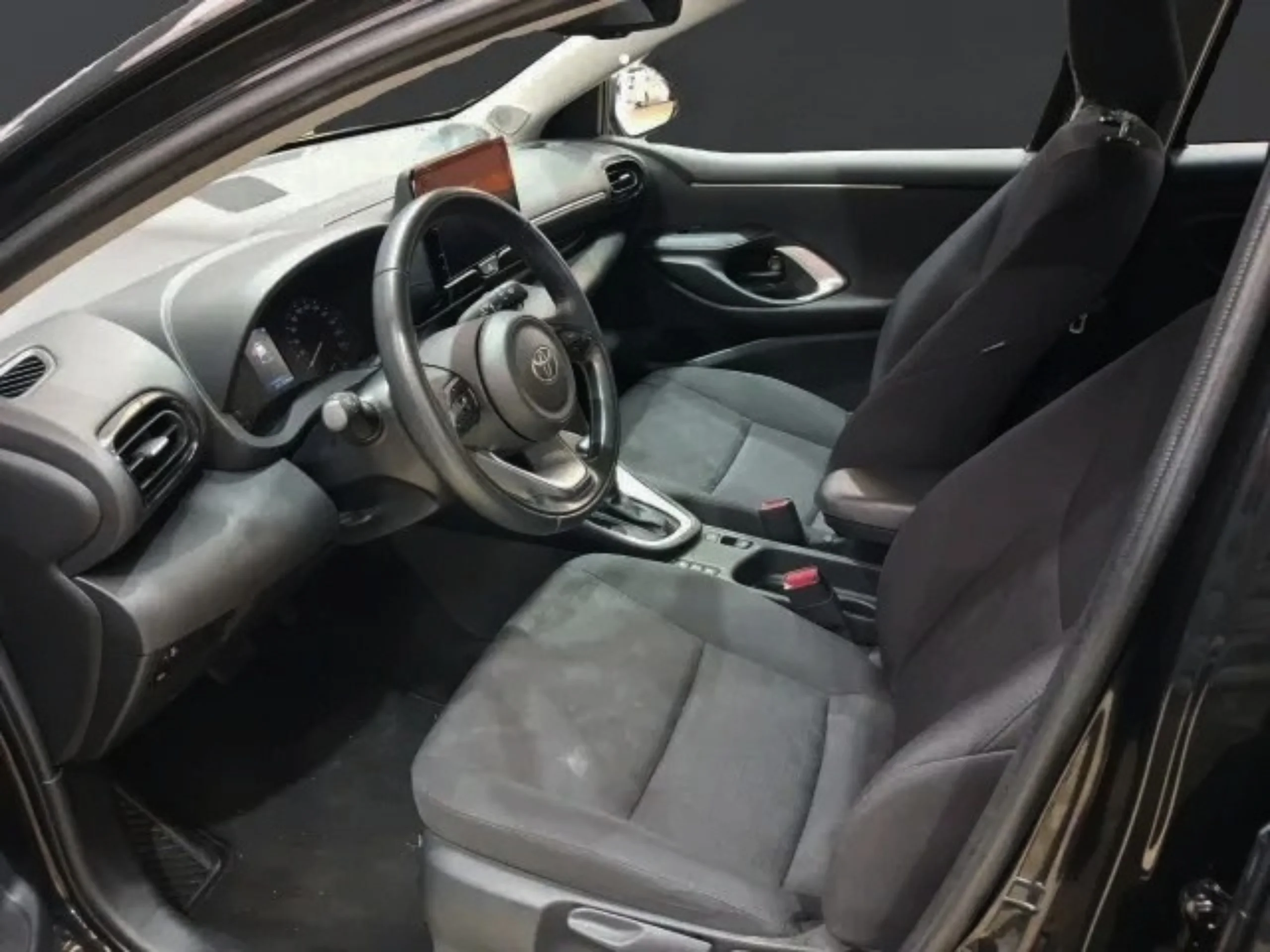 Toyota Yaris 1.5 120H Active Plus ECO (2025) | Desde 321€/mes - Foto 9