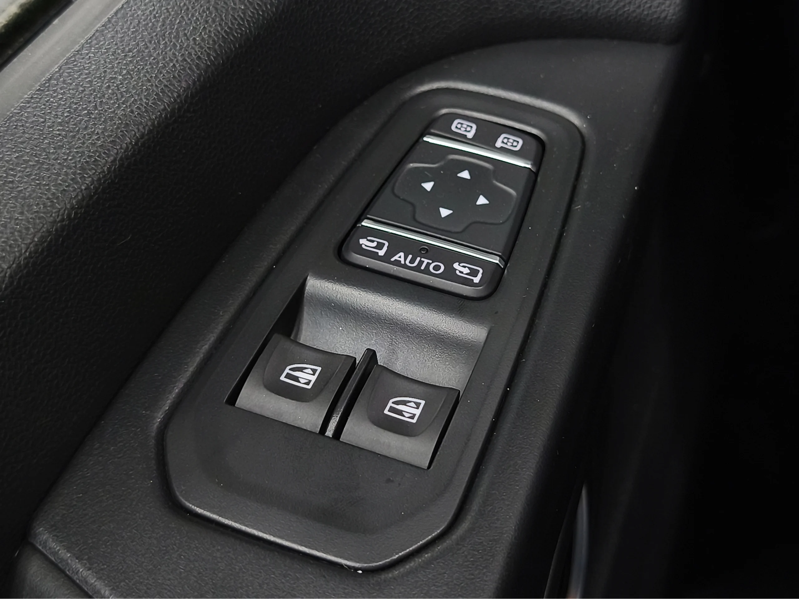 Renault Trafic  L2H2 150CV con Baca y Escalera | Desde 360€/mes - Foto 17