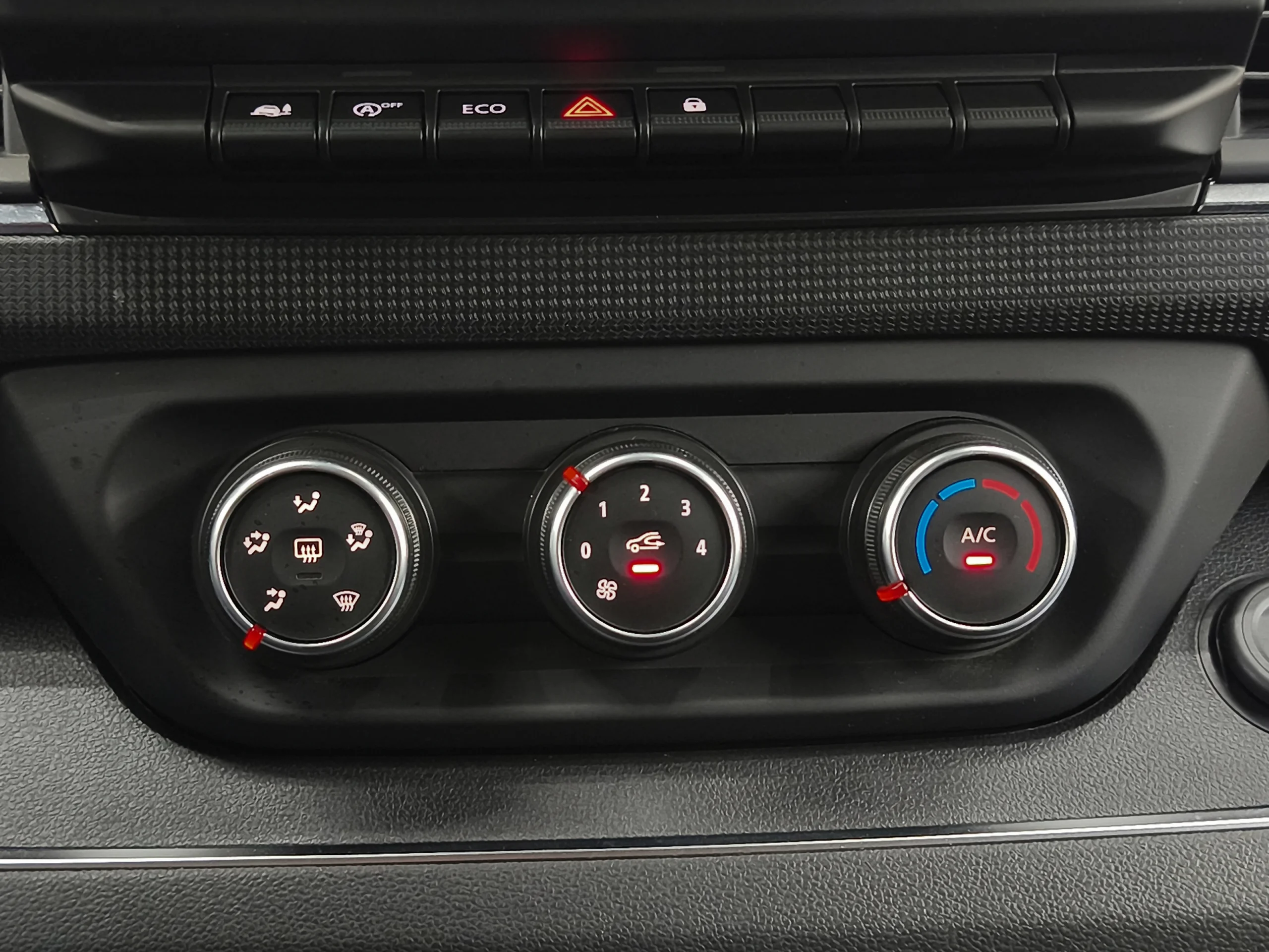 Renault Trafic  L2H2 150CV con Baca y Escalera | Desde 360€/mes - Foto 23