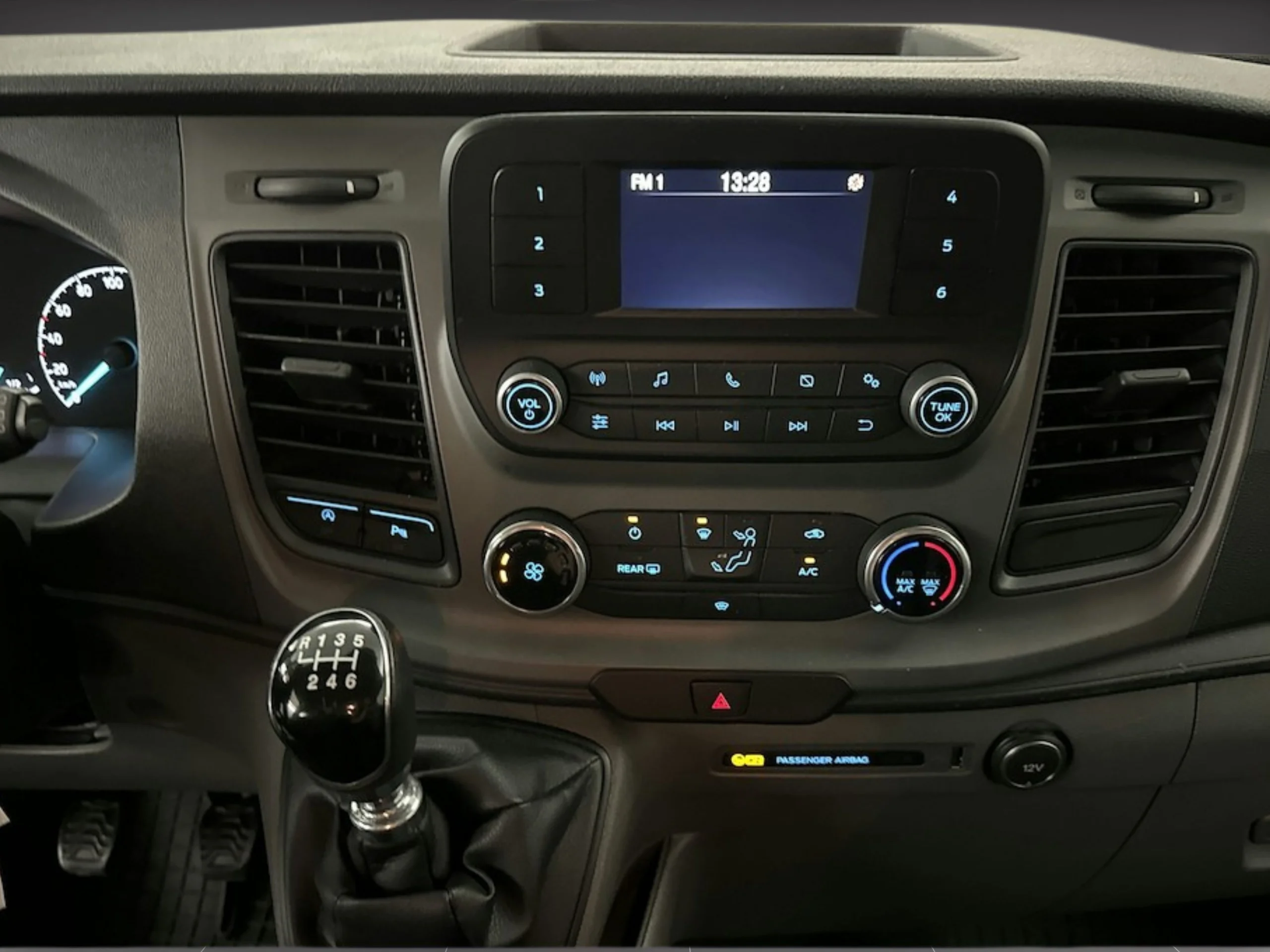 Ford Transit Custom Kombi 9 L2H2  Trend 2.0 - Foto 11