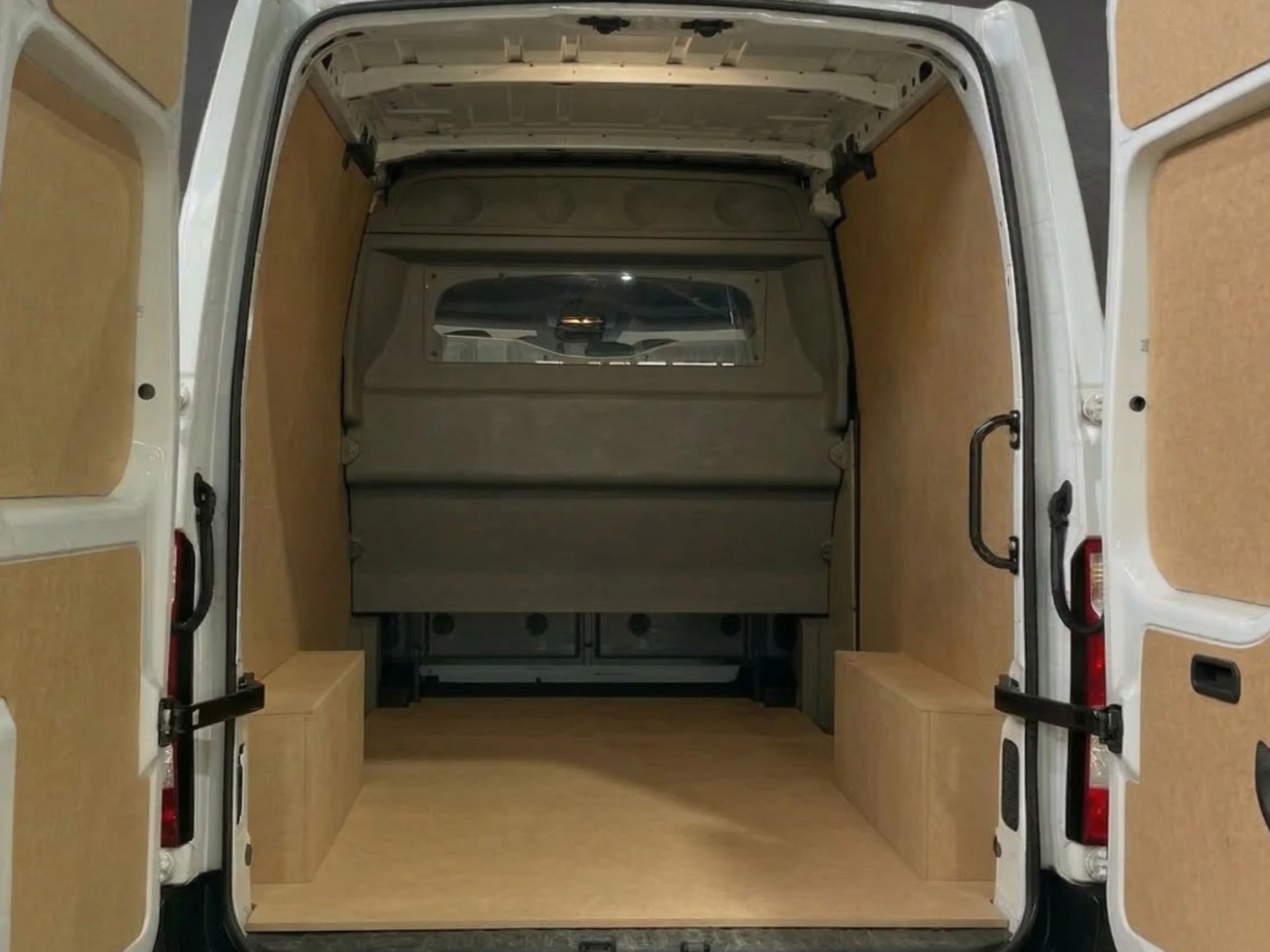 Renault Master L2H2 Mixta 7 plazas + carga   2.3 dCi 135CV  - Foto 6