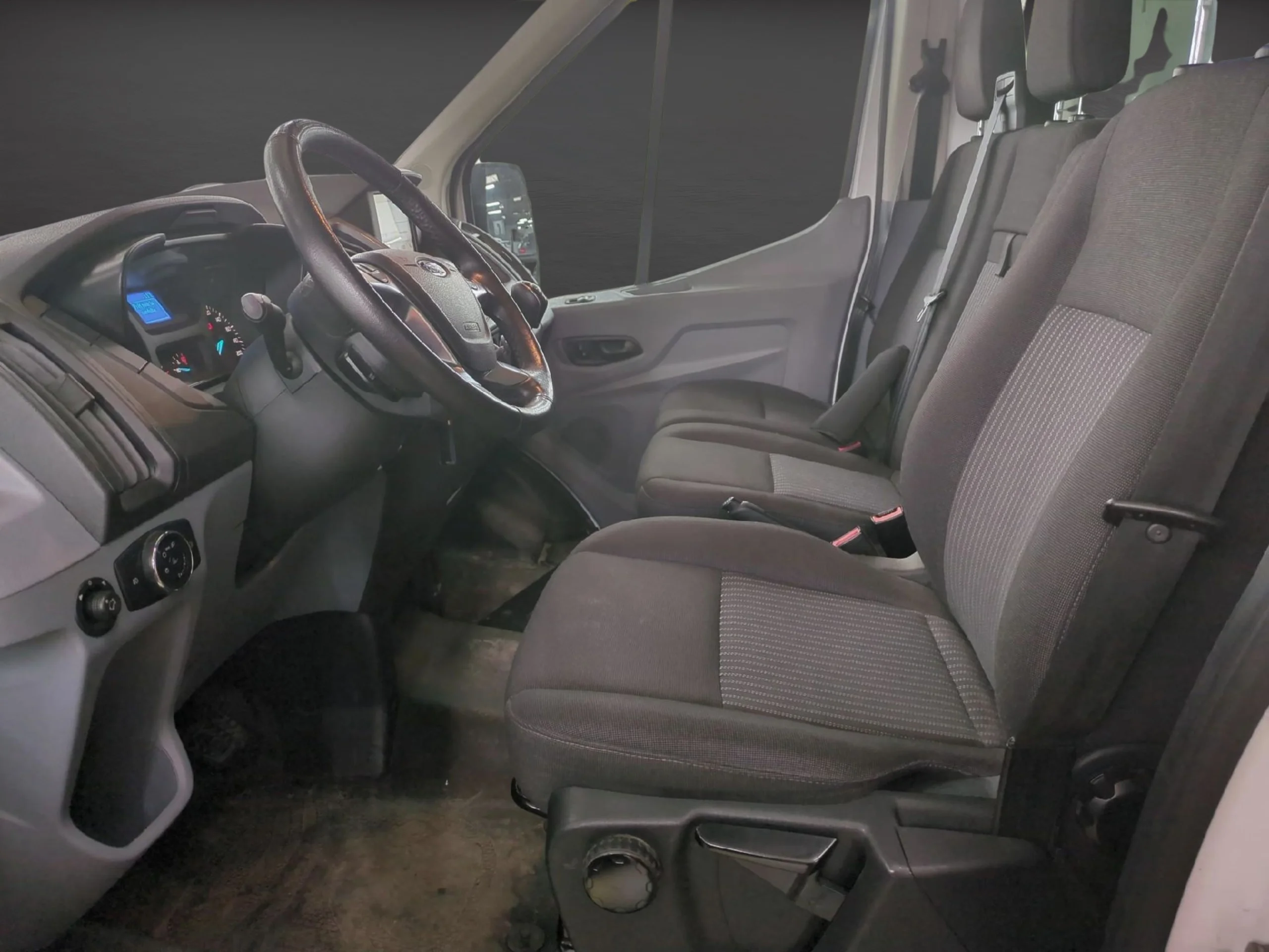 Ford Transit Carrozado L4 131 CV - Foto 9