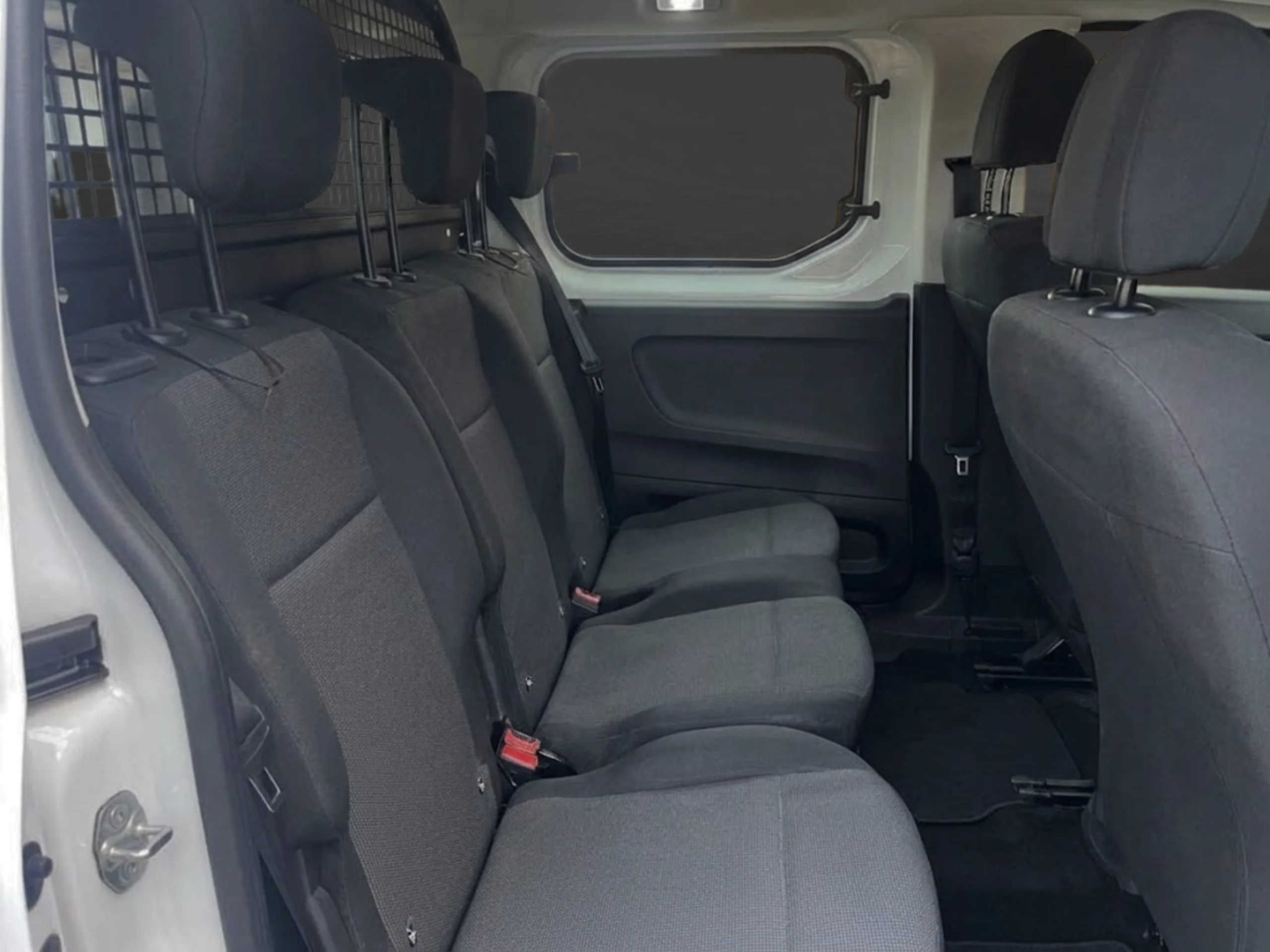 Citroen Berlingo Talla M | Combi 5 Plazas | Separador de carga |  S&S (2023) | Desde 261€/mes  - Foto 10