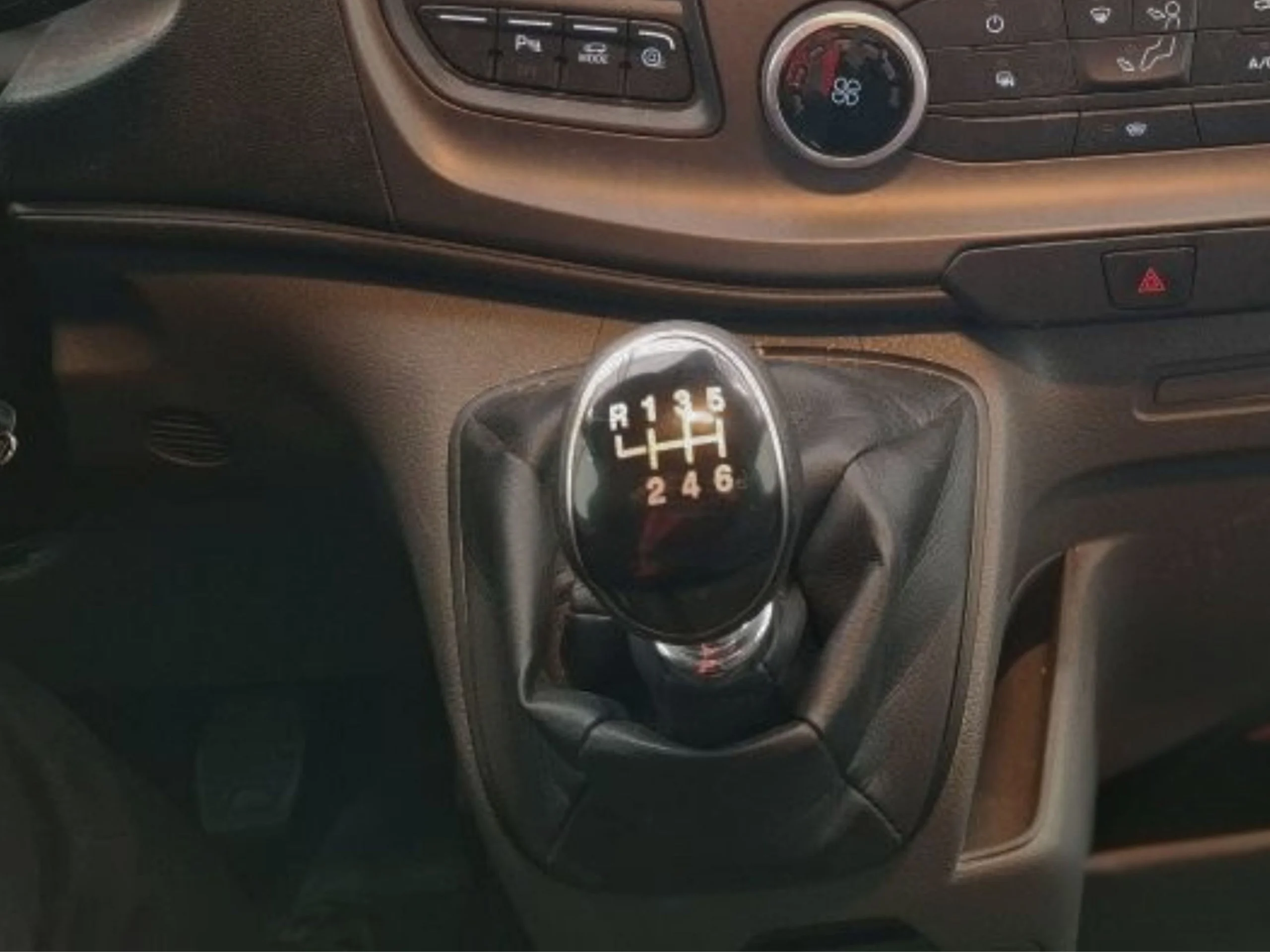 Ford Transit L3H2 130CV Trend - Foto 13