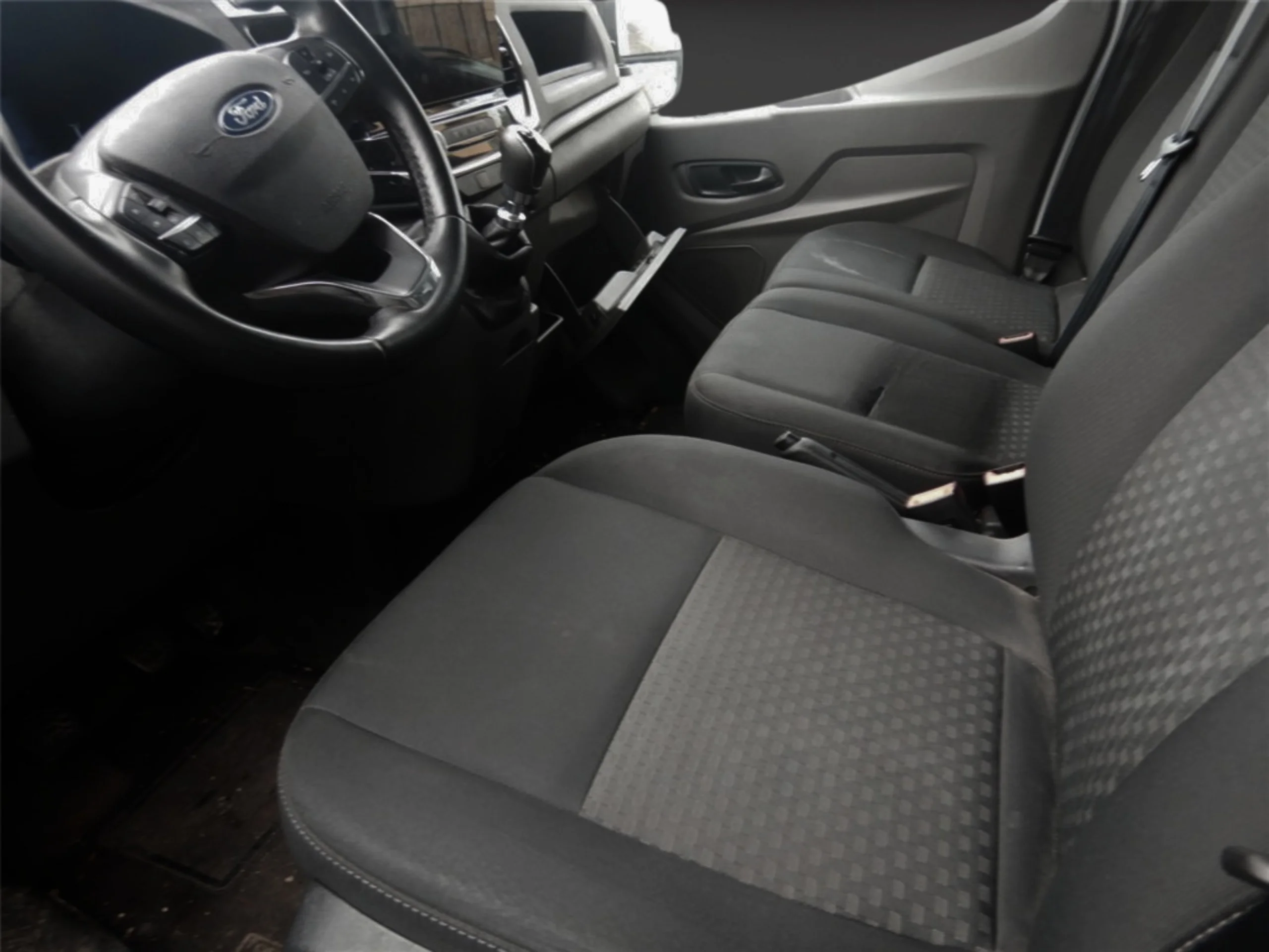 Ford Transit Carrozado L4H3 | Trampilla y Doble Rueda | DESDE 615 €/mes - Foto 9